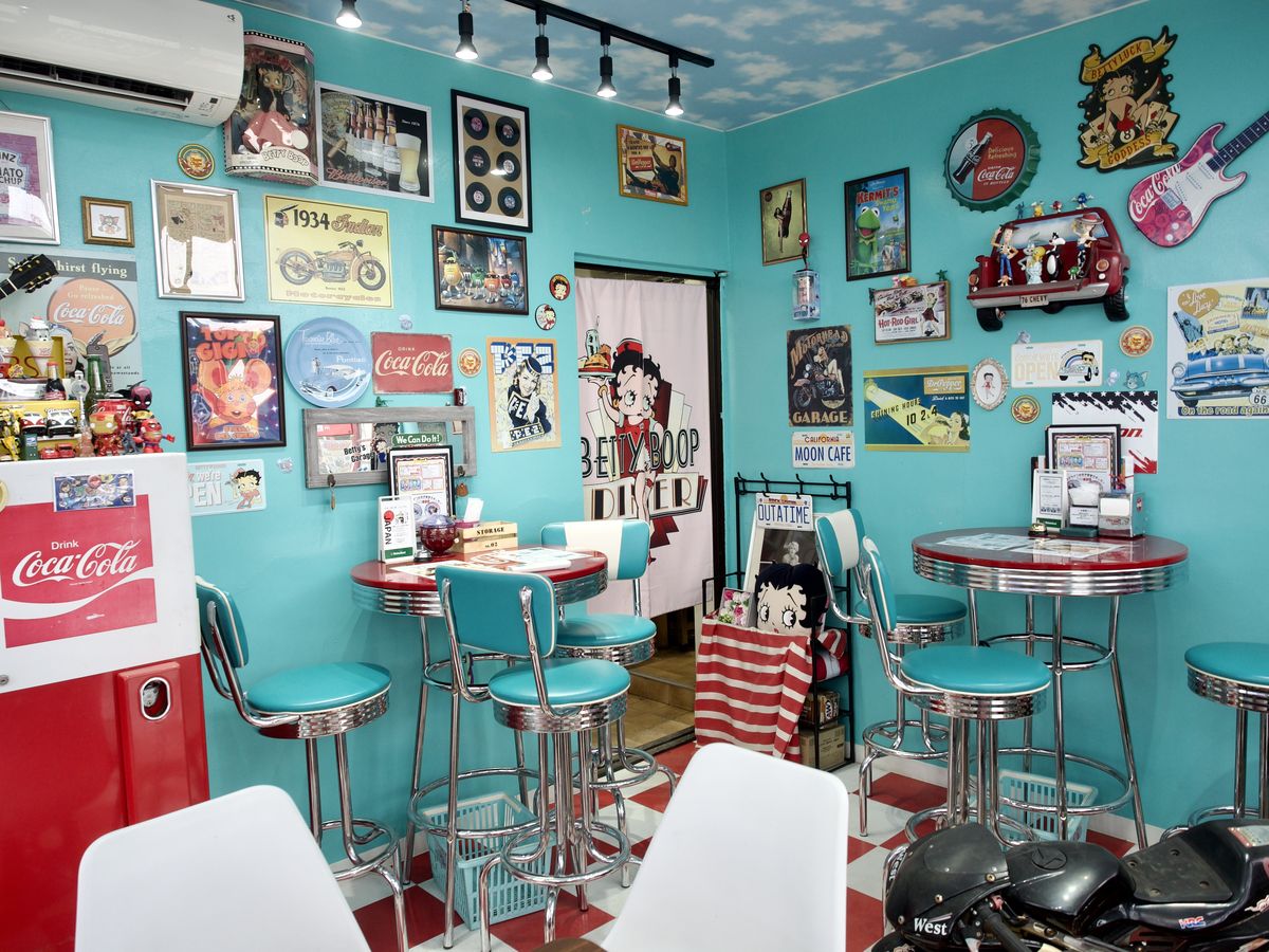 アメリカンスペースの店内